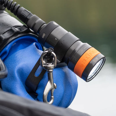 Dive Lights And Torches ไฟฉายดำน้ำ | Dive. VENTURES